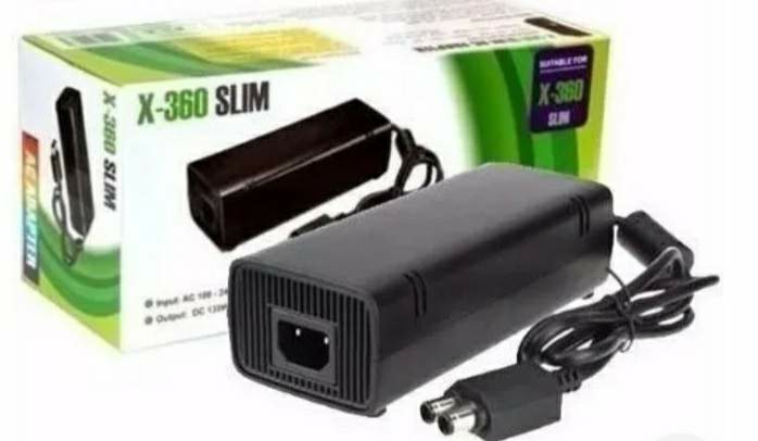 Fonte XBox H300 360 Slim c/ 2 Pinos